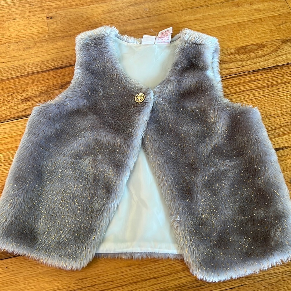Sweater vest